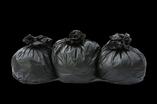 Different sizes of skip containers available in Islington